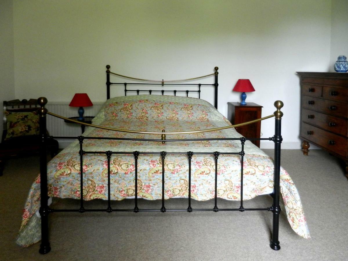 Cilwen Country House Bed And Breakfast Abernant Extérieur photo