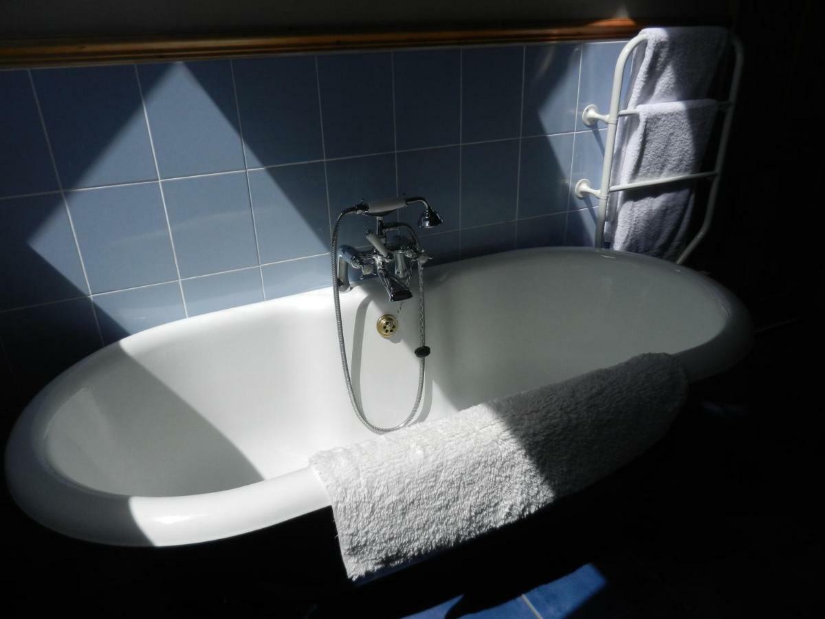 Cilwen Country House Bed And Breakfast Abernant Extérieur photo